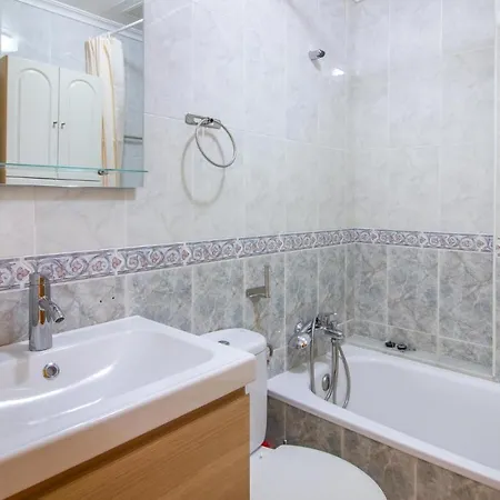 Beautiful In With Kitchen Holiday home *